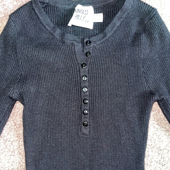 Unwritten Love Top Black - Picture 2 of 4